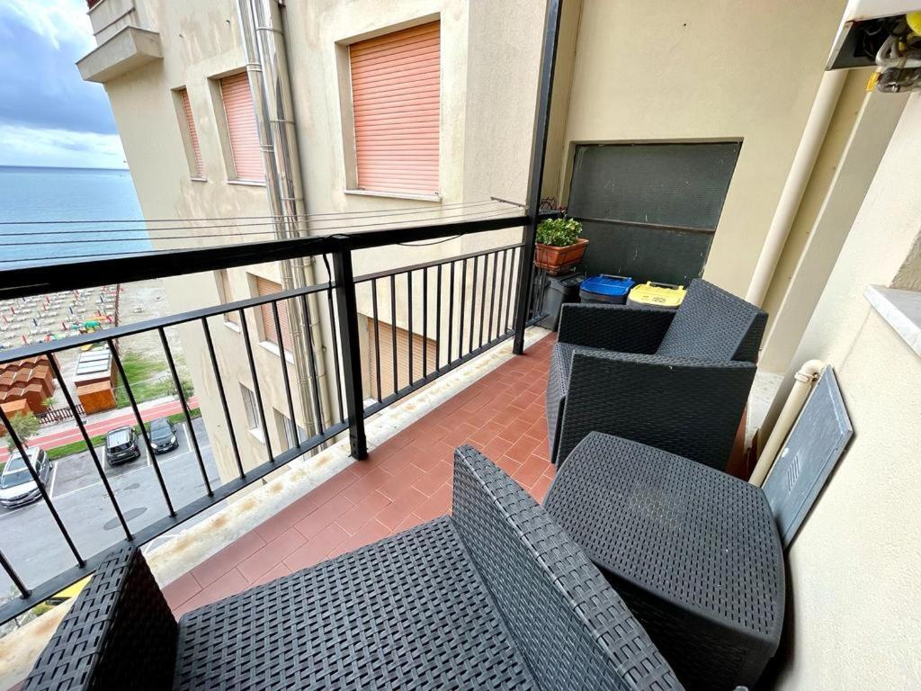 瓦多利古雷Casa Conchiglia别墅 外观 照片